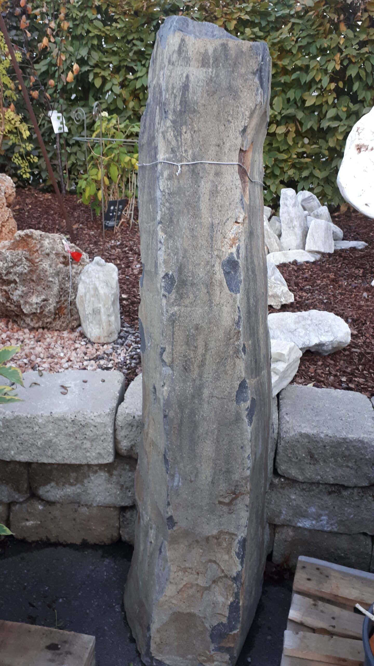 Basaltsäule natur Gartencenter & Gartengestaltung